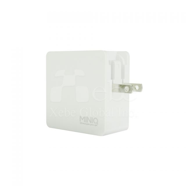 簡約白訂造USB charger