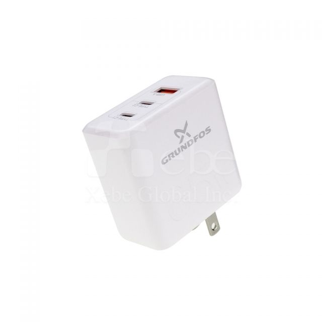 訂造快充叉電器 65W三孔USB charger