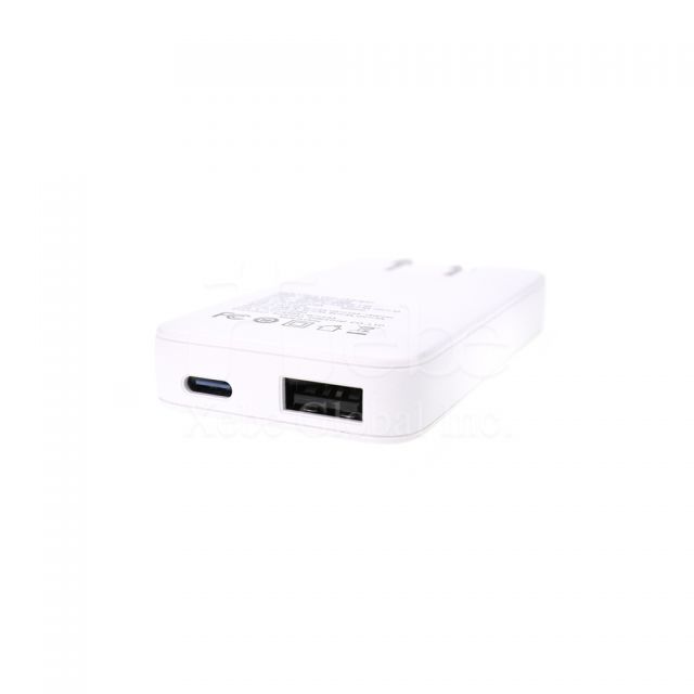 超薄GaN快叉charger 訂造旅行叉電器